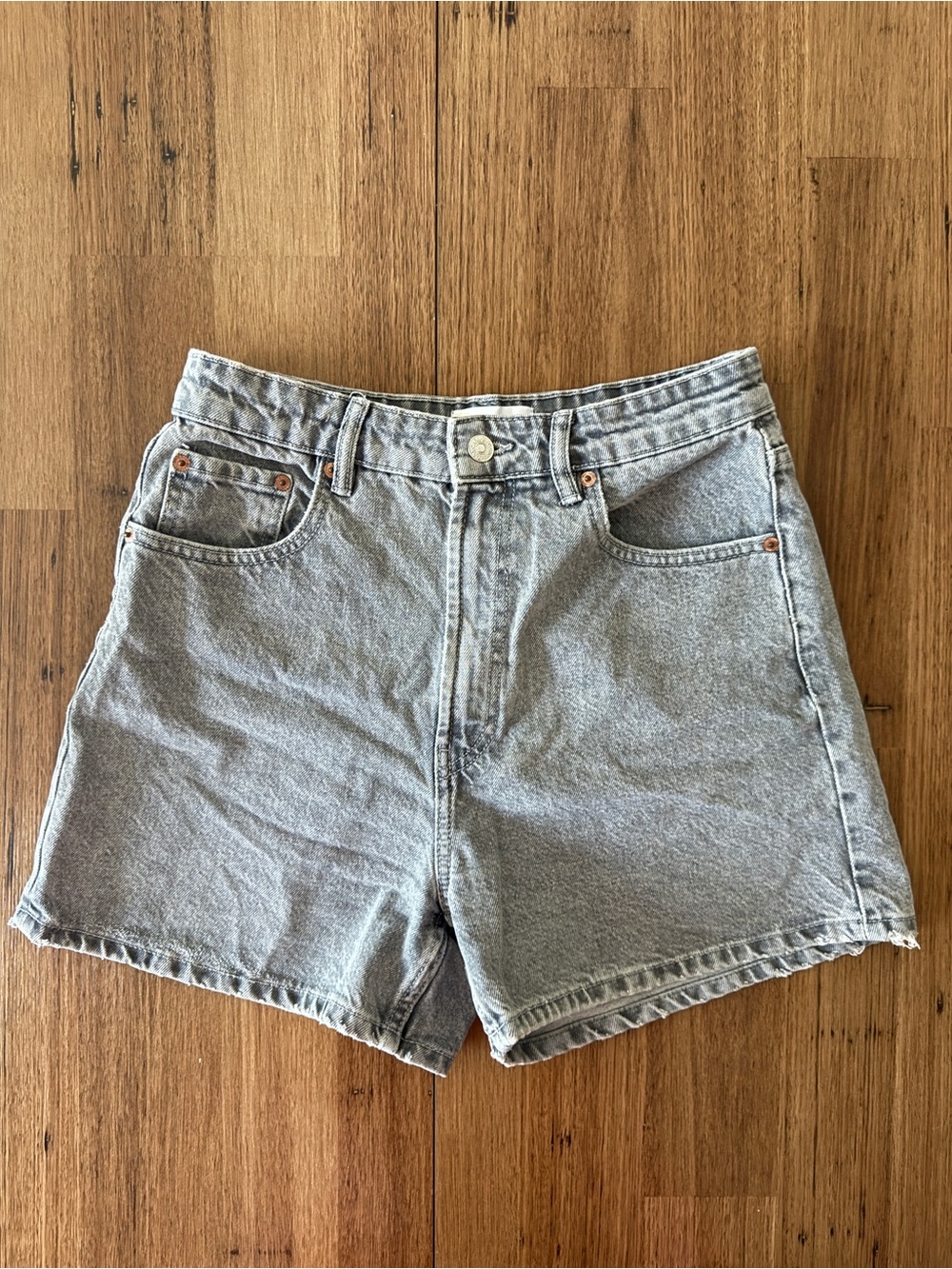 Zara High-Rise Light Gray Denim Women's Shorts
